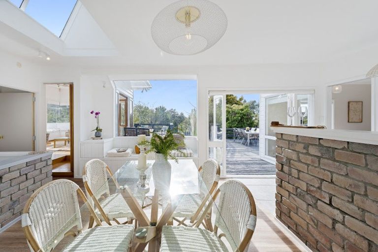 Photo of property in 27 Hebron Road, Waiake, Auckland, 0630