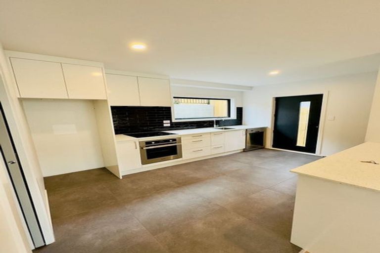 Photo of property in 147 Wellington Road, Wainuiomata, Lower Hutt, 5014