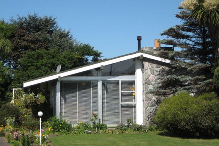 Photo of property in 322 Main North Road, Redwood, Christchurch, 8051