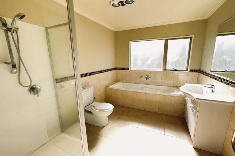 Photo of property in 74 Clover Drive, Henderson, Auckland, 0610