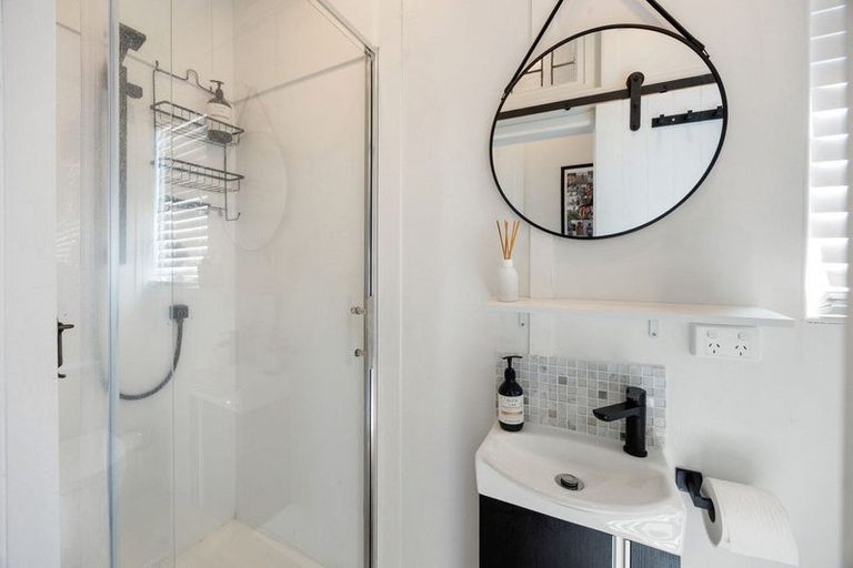 Photo of property in 54 Princes Street, Cambridge, 3434