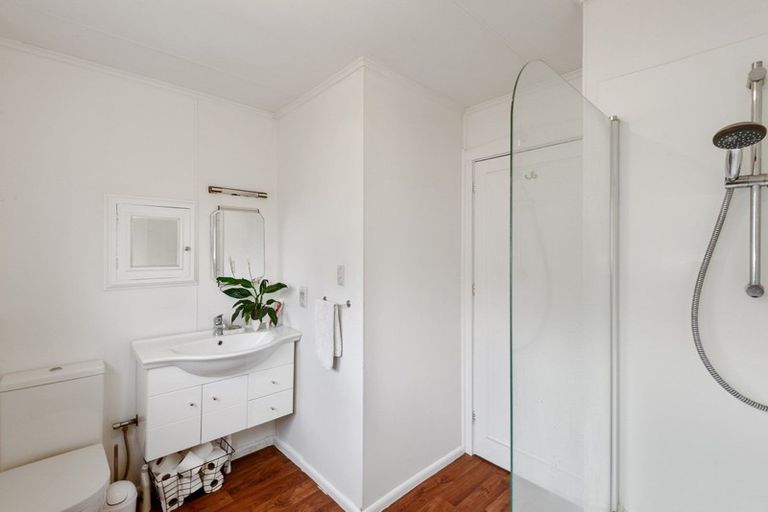 Photo of property in 120 Neville Street, Spreydon, Christchurch, 8024