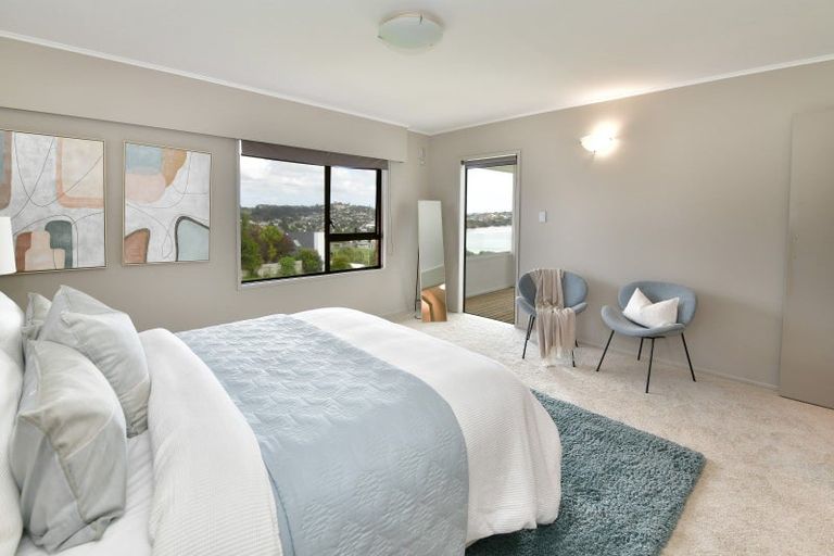 Photo of property in 18 Melandra Road, Stanmore Bay, Whangaparaoa, 0932