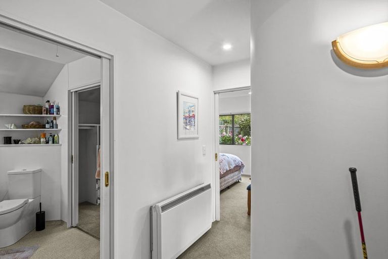 Photo of property in 6b Saint Leonards Square, Sumner, Christchurch, 8081