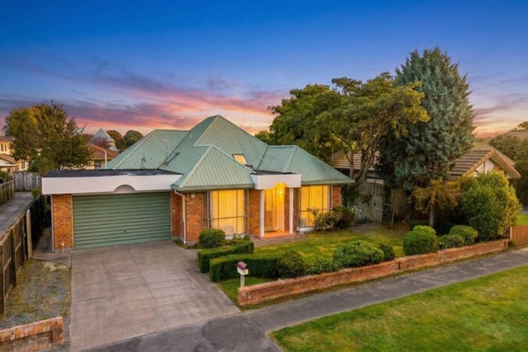 Photo of property in 32 Kintyre Drive, Broomfield, Christchurch, 8042