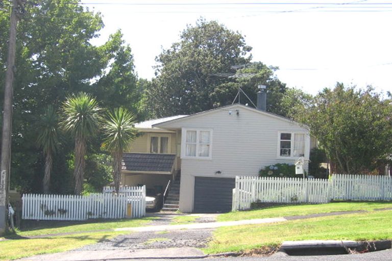 Photo of property in 13 James Street, Glenfield, Auckland, 0629