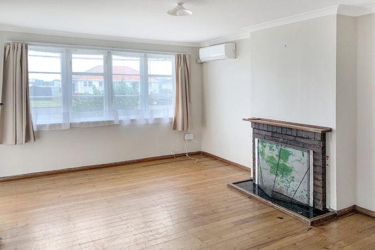 Photo of property in 12-14 Herrington Street, Foxton, 4814