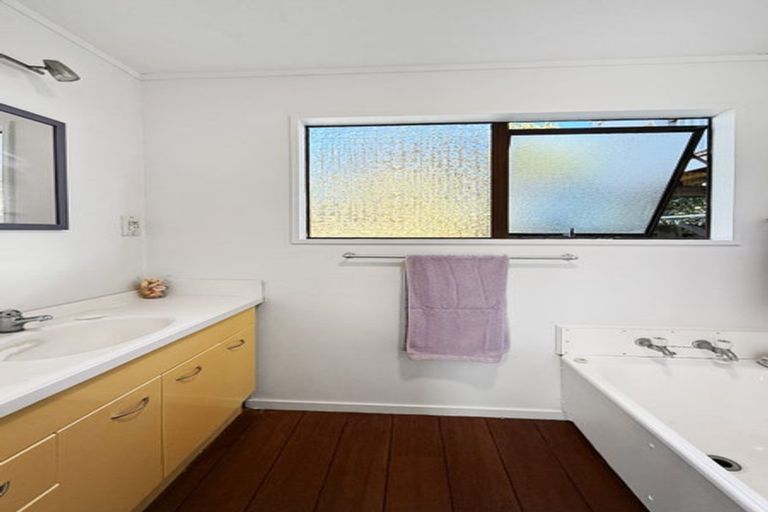 Photo of property in 1/298 Ocean Road, Ohope, 3121