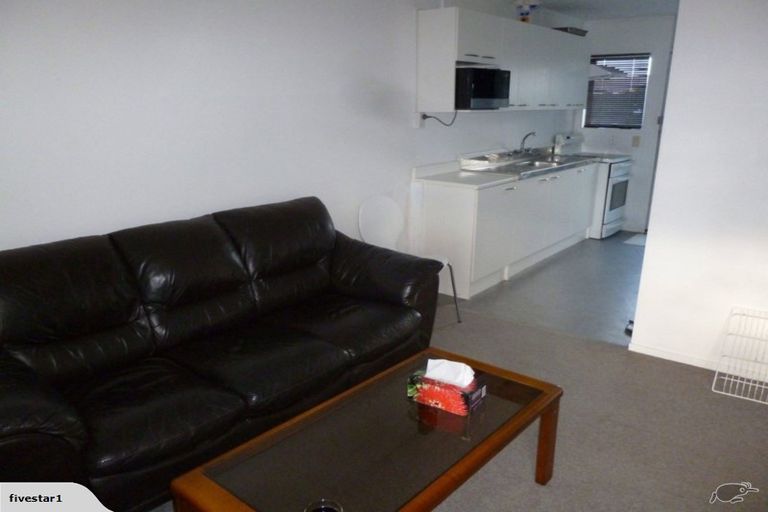 Photo of property in 5/40 Latham Avenue, Pakuranga, Auckland, 2010