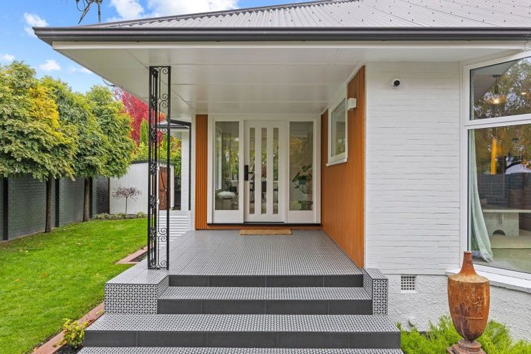 Photo of property in 1 Glandovey Road, Fendalton, Christchurch, 8052