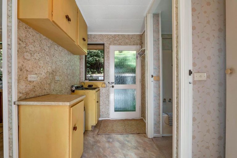 Photo of property in 1/12 Atiawa Street, Glen Avon, New Plymouth, 4312