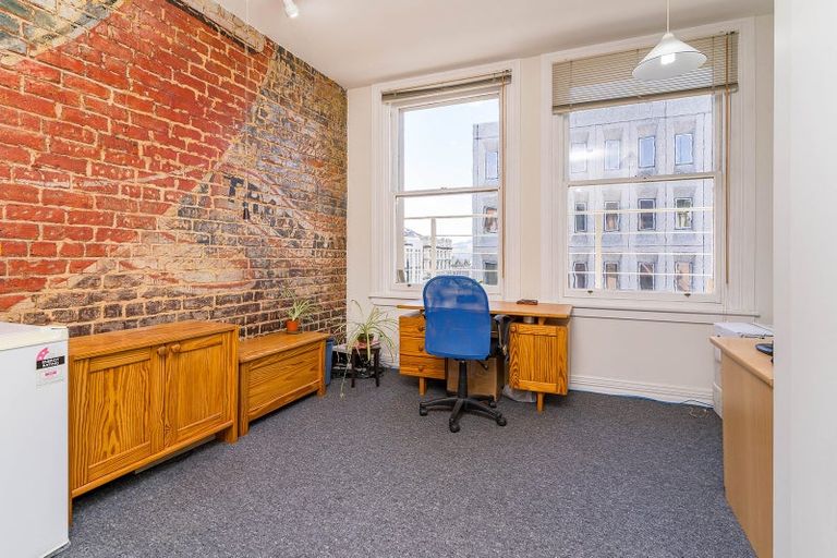 Photo of property in 2/31 Dowling Street, Dunedin Central, Dunedin, 9016