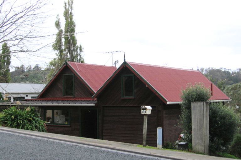 Photo of property in 44 Stillwater Crescent, Stillwater, Silverdale, 0993