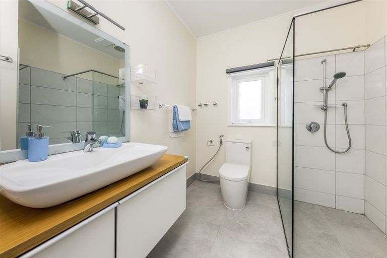Photo of property in 2/15 Hill Road, Papatoetoe, Auckland, 2025