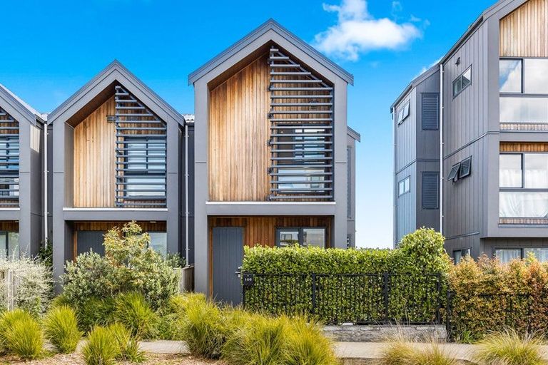 Photo of property in 100 Tarapuka Road, Westgate, Auckland, 0814