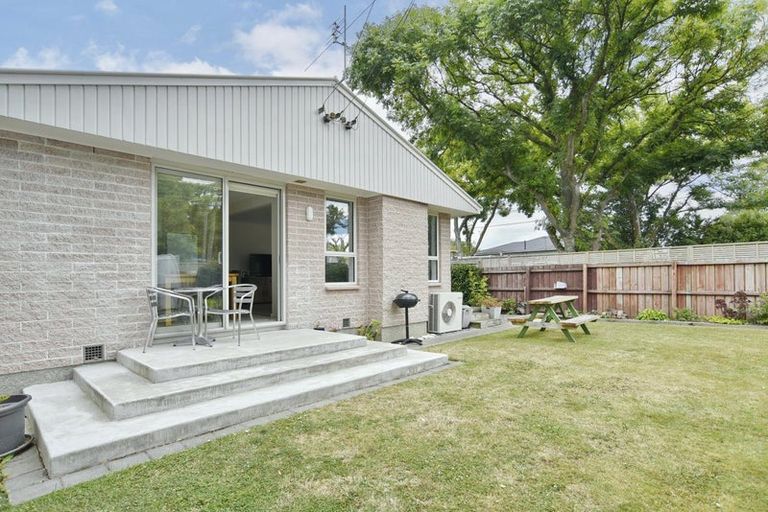 Photo of property in 1/36 Dee Street, St Albans, Christchurch, 8014