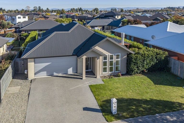 Photo of property in 15 Brockelbank Drive, Kaiapoi, 7630
