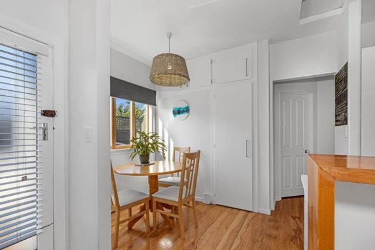 Photo of property in 22 Pacific Road, North New Brighton, Christchurch, 8083