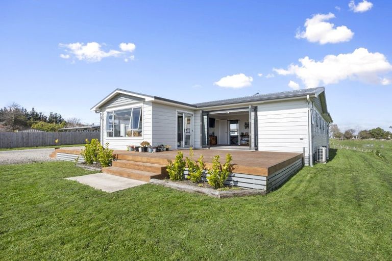 Photo of property in 20 Monteith Street, Halcombe, 4779