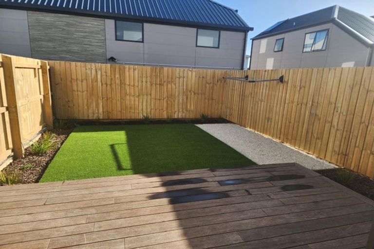 Photo of property in 2/114 Stanmore Road, Linwood, Christchurch, 8011