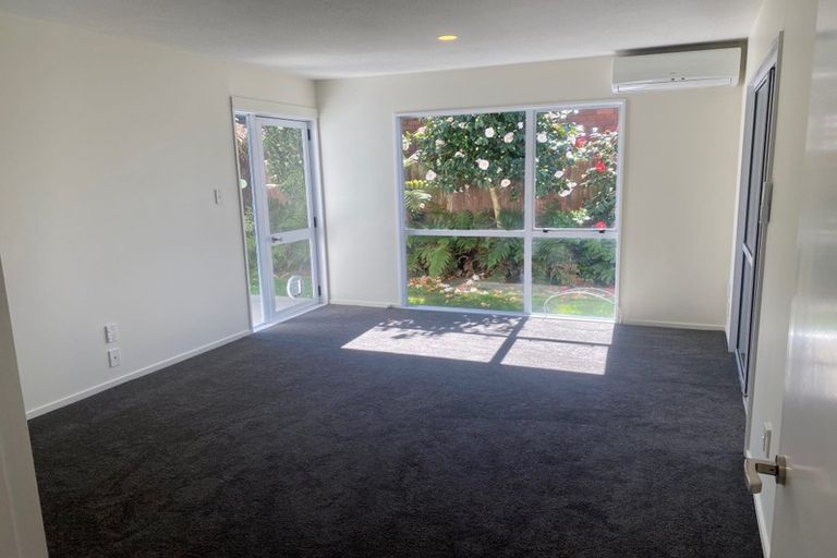 Photo of property in 2/49 Westgrove Avenue, Avonhead, Christchurch, 8042