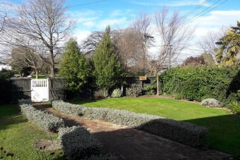 Photo of property in 1/129 Champion Street, Edgeware, Christchurch, 8013