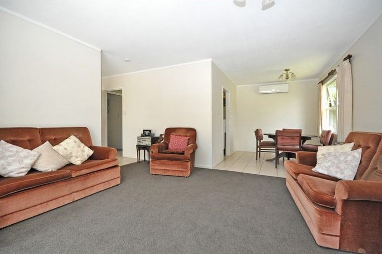 Photo of property in 22 Sunvue Road, Glen Eden, Auckland, 0602