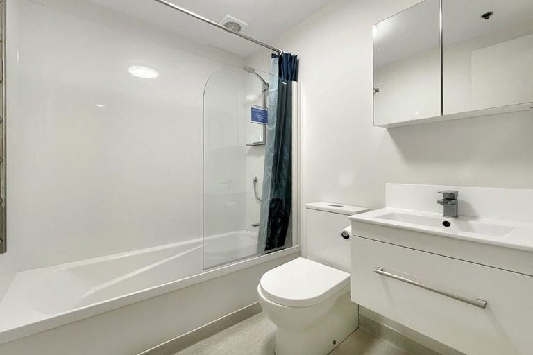 Photo of property in Vedado Apartments, 305/41u Hopper Street, Mount Cook, Wellington, 6011