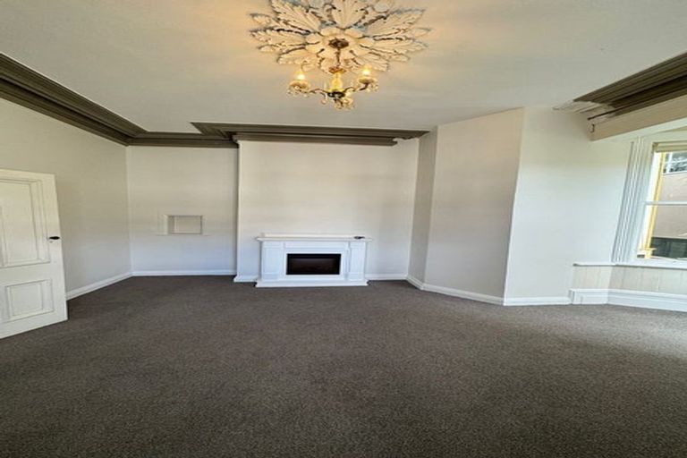 Photo of property in 22 Hanson Street, Mount Cook, Wellington, 6021