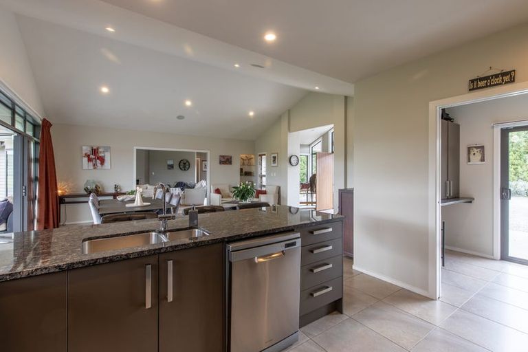 Photo of property in 19 Jg Wilson Drive, Waipukurau, 4281