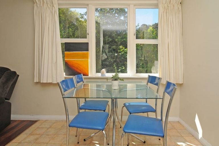 Photo of property in 18 Buchanan Street, Wadestown, Wellington, 6012