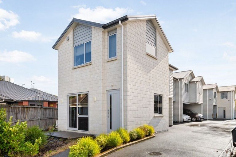 Photo of property in 1/20 Dowding Street, Melville, Hamilton, 3206