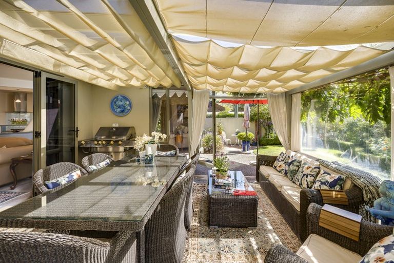 Photo of property in 86 Kensington Drive, Taradale, Napier, 4112