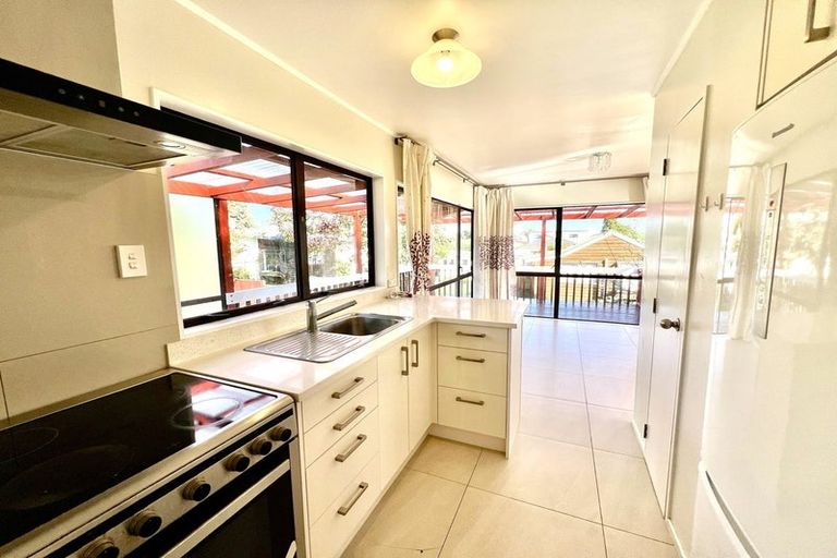 Photo of property in 2/127 Moore Street, Howick, Auckland, 2014