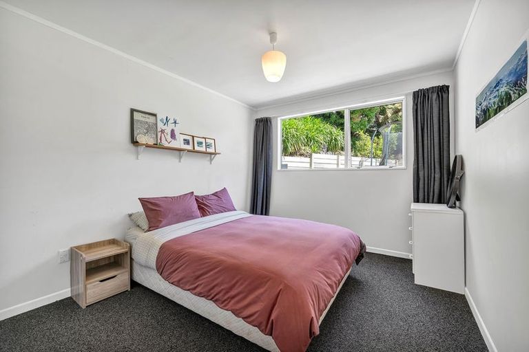 Photo of property in 28a Riversdale Drive, Merrilands, New Plymouth, 4312