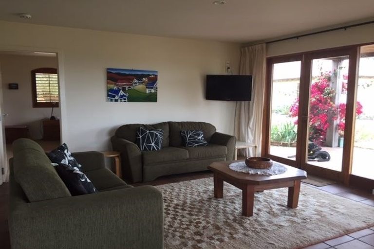 Photo of property in 80 Tironui Drive, Taradale, Napier, 4112