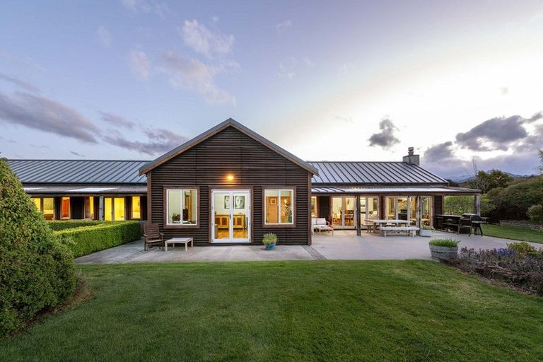 Photo of property in 99 Dublin Bay Road, Albert Town, Wanaka, 9382