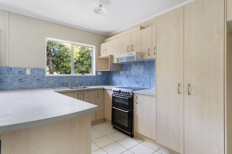 Photo of property in 2/52 Te Kanawa Crescent, Henderson, Auckland, 0610