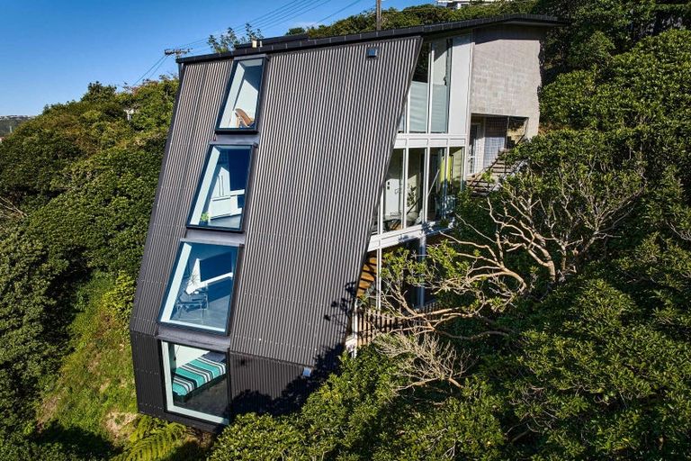 Photo of property in 64a Orangi Kaupapa Road, Northland, Wellington, 6012