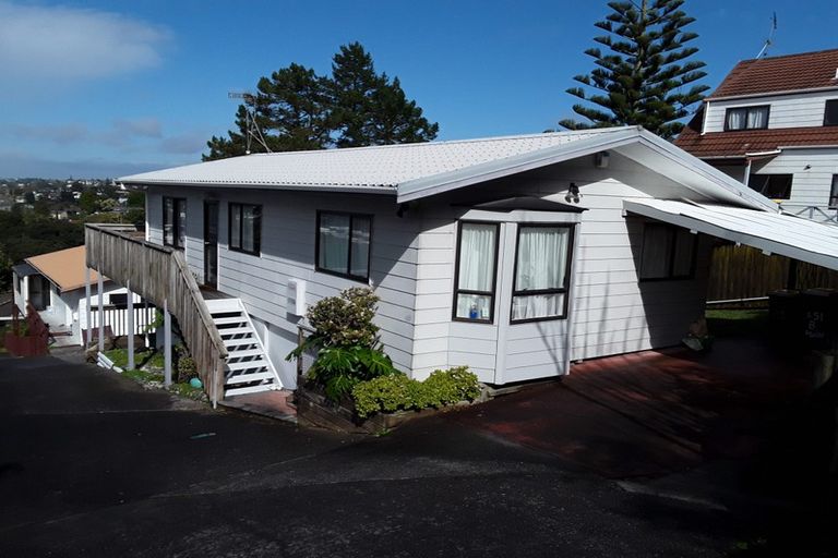 Photo of property in 1/51b Sunset Road, Totara Vale, Auckland, 0632