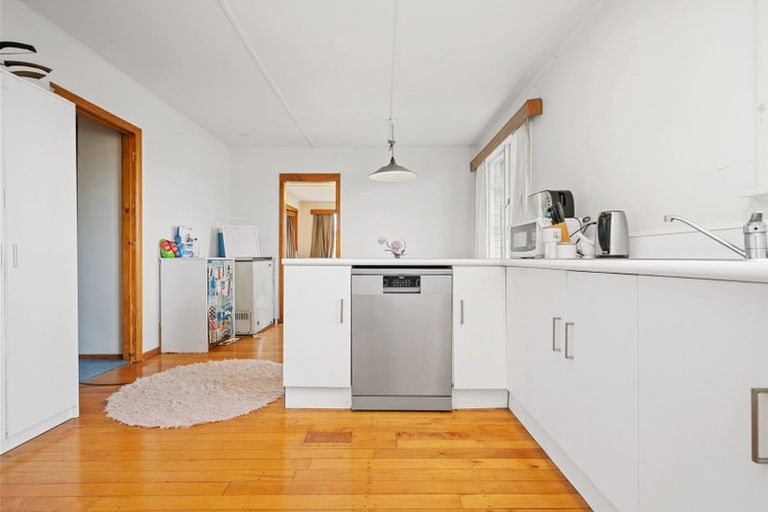 Photo of property in 1 Inverness Avenue, Hamilton East, Hamilton, 3216