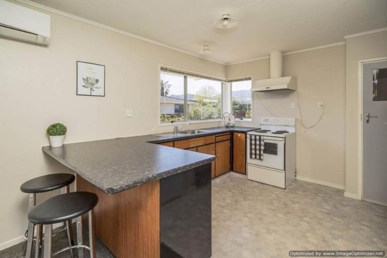 Photo of property in 2/11 Exeter Street, Stoke, Nelson, 7011