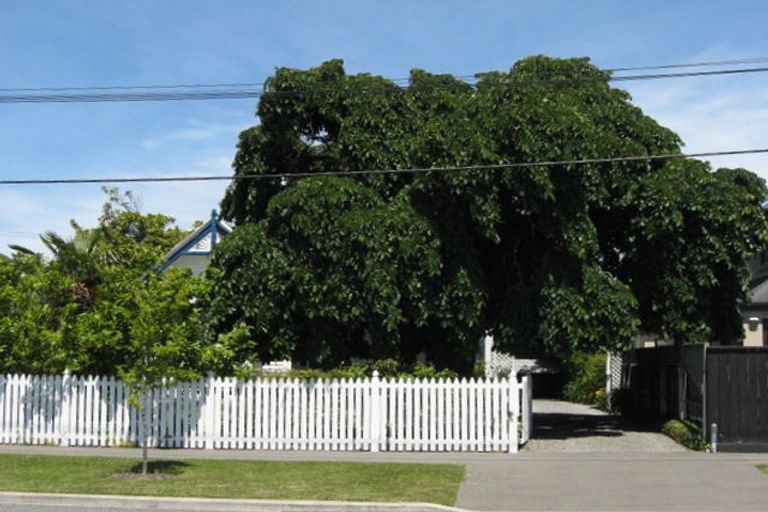 Photo of property in 50 Gresford Street, Edgeware, Christchurch, 8013