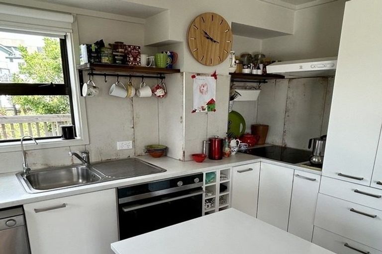 Photo of property in 19 Bay View Road, Raglan, 3225