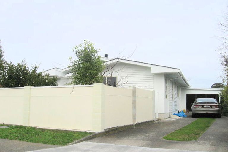 Photo of property in 2a Balmoral Street, Taradale, Napier, 4112