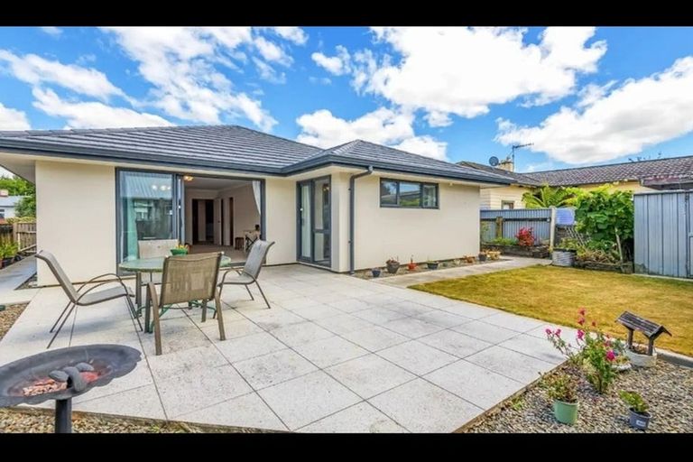 Photo of property in 39 Shamrock Street, Takaro, Palmerston North, 4412
