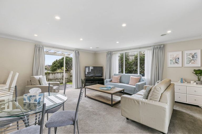 Photo of property in 5 Winsley Terrace, Churton Park, Wellington, 6037