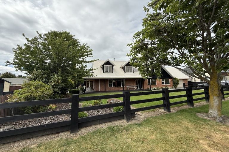 Photo of property in 5 Meadowstone Drive, Wanaka, 9305