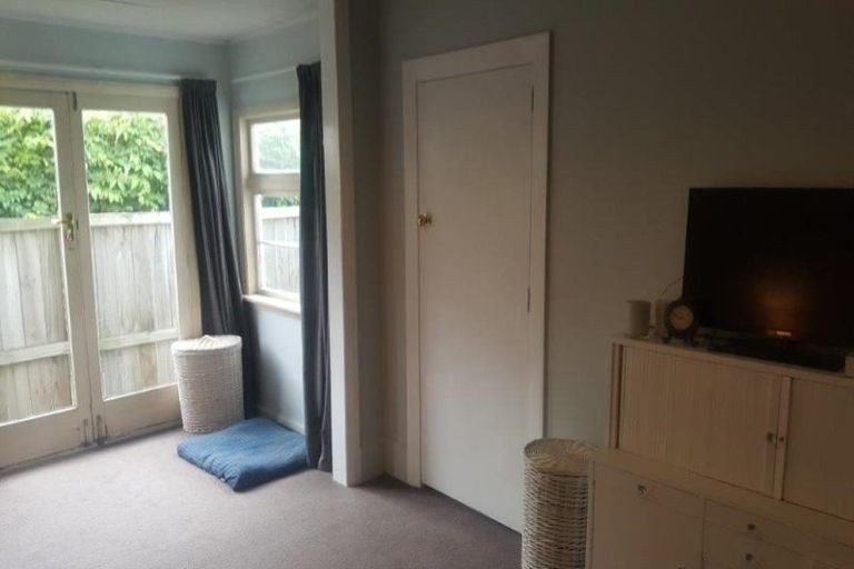 Photo of property in 41 Gresford Street, Edgeware, Christchurch, 8013