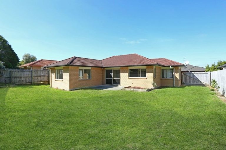 Photo of property in 12 Puketi Lane, Waiuku, 2123